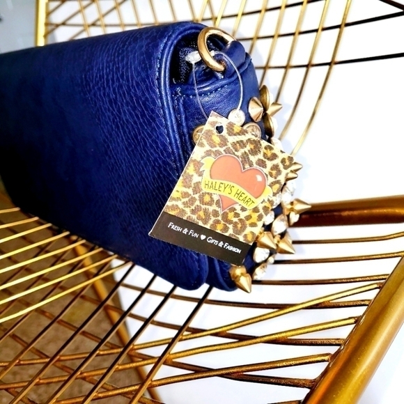 Haley's Heart | Navy Blue Spiked Clutch - Picture 9 of 9